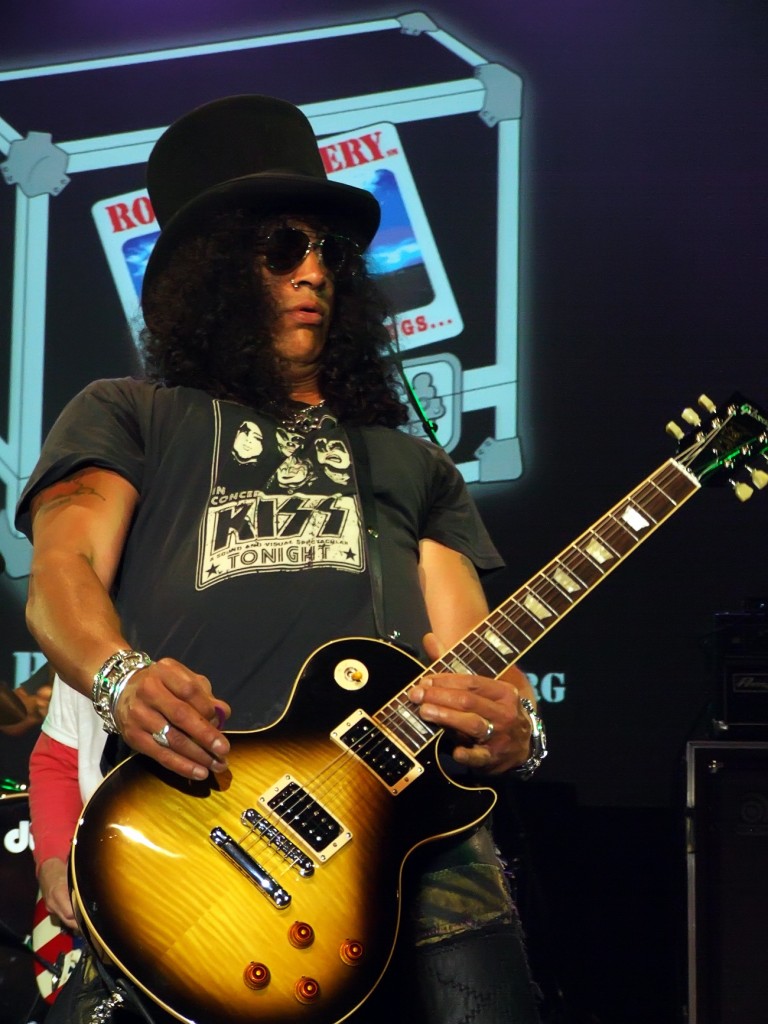 Slash_in_2008-768x1024.jpg