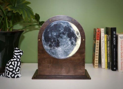 lunar clock