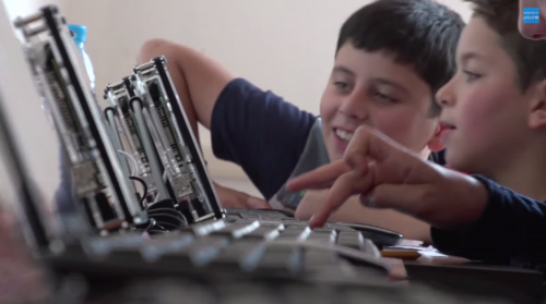 Children use UNICEF HDMIPi