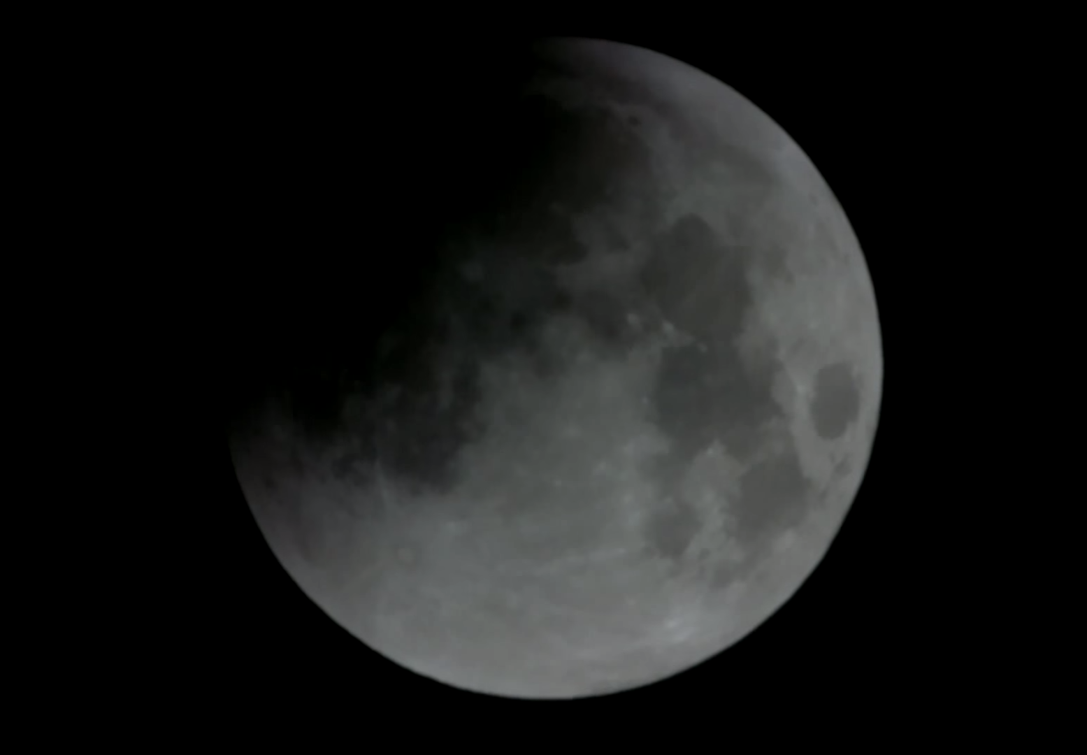 A lunar eclipse timelapse Raspberry Pi