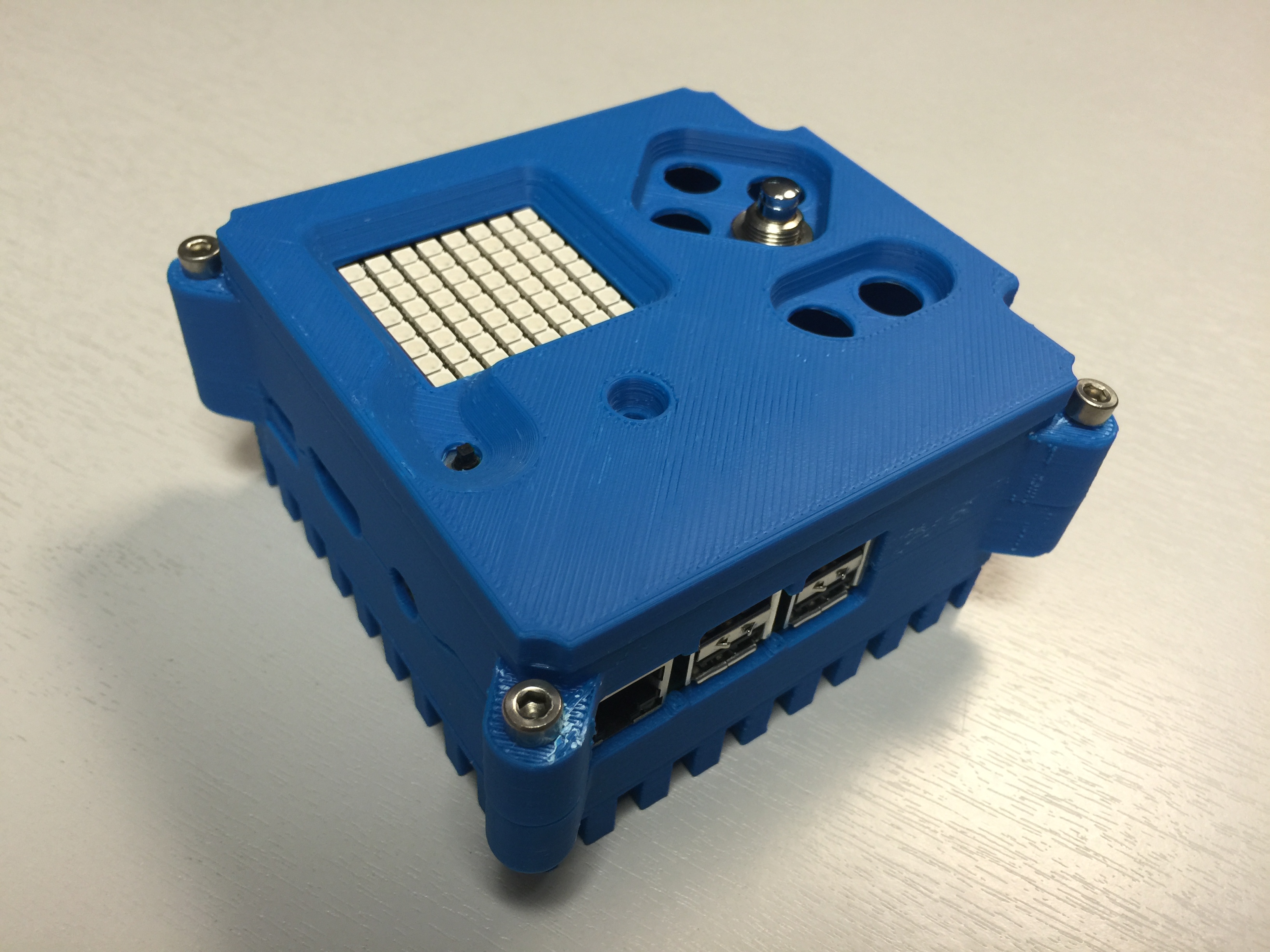 Astro pi: 3d print your own flight case raspberry pi Case in 3d