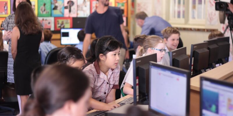 A computing classroom filled with learners