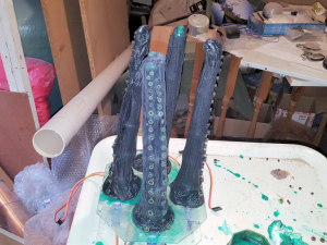 artificial tentacles - steampunk tentacle hat by Derek Woodroffe