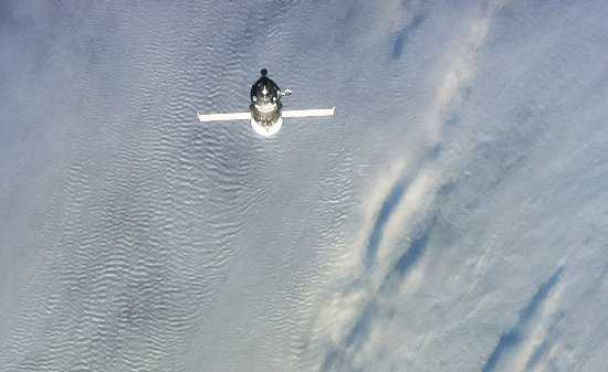 A Soyuz vehicle before docking on the ISS