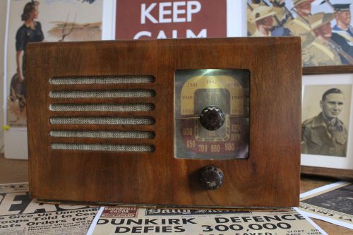 Listen to World War II radio recordings with a Raspberry Pi Zero - Raspberry Pi