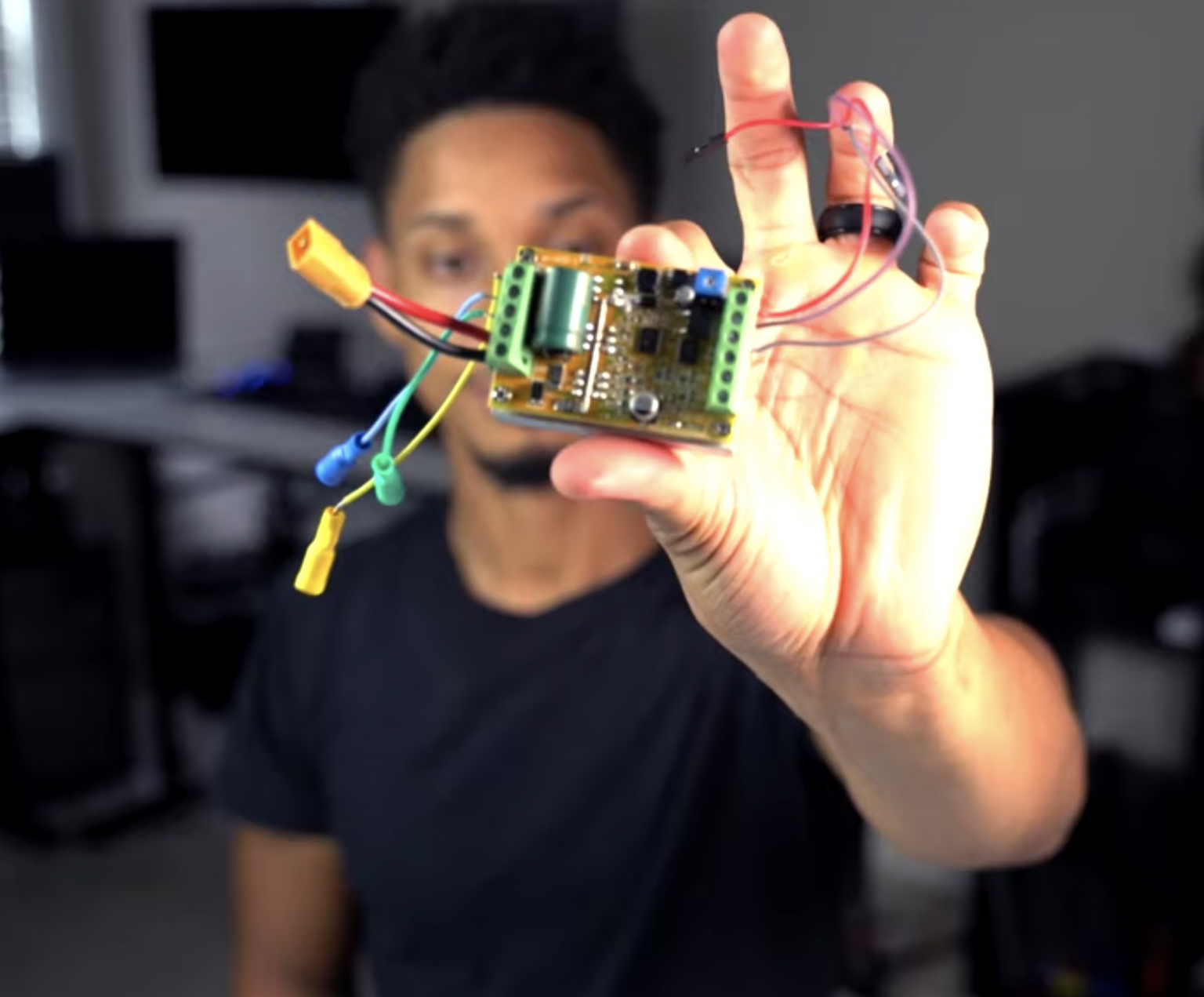 Selfdriving trash can controlled by Raspberry Pi Raspberry Pi