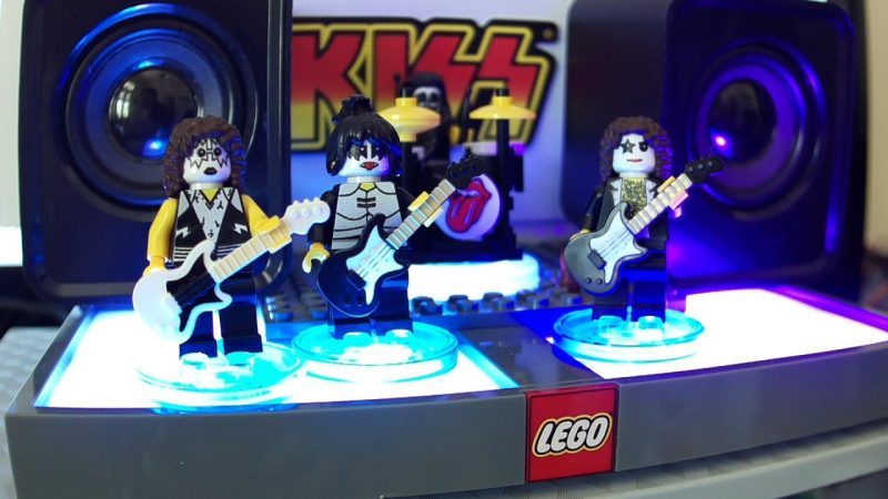 LEGO figures dressed as member of the band KISS 