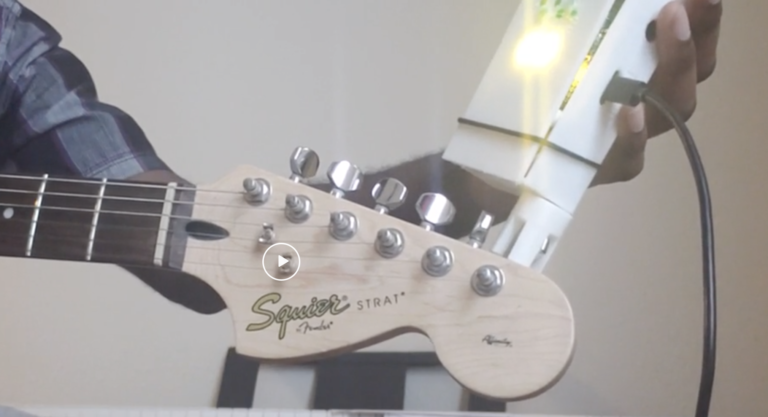Pico automatic guitar tuner