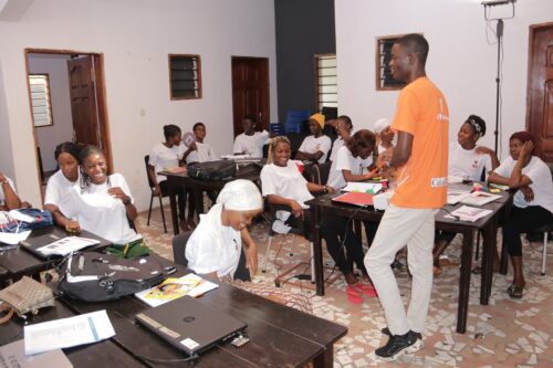 Educator training in a classroom in Benin.