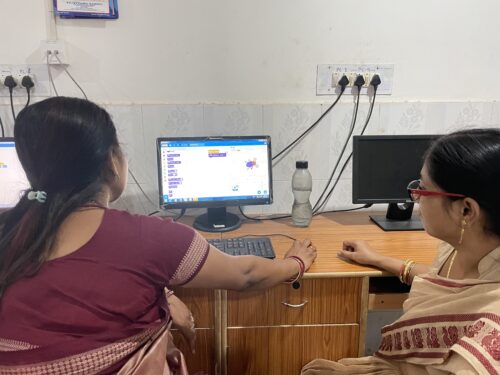 Teachers in Code Club training in Odisha, India.