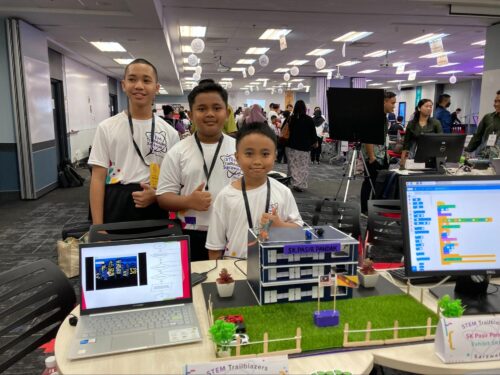 Young people showcasing their project at the STEM Trailblazers event.