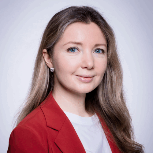 Square headshot of Anna Lahtinen who featured on the Hello World podcast.