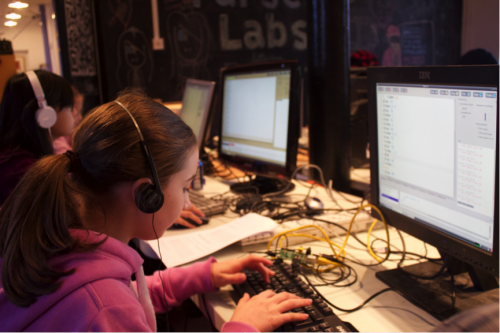 Rachel and Katie creating music with Sonic-Pi 2