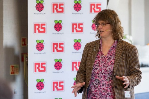 Lucy Rogers speaking at a launch event for Raspberry Pi 3